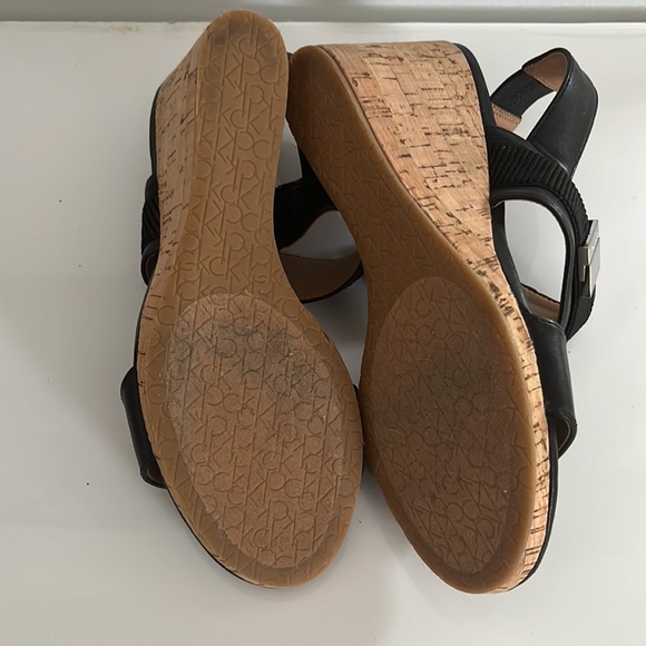 Calvin Klein black wedge heels size 6.5 - Picture 3 of 4